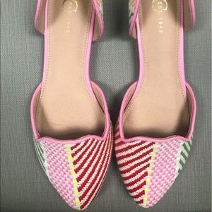 Cato Multi-colored wicker pointed flats.